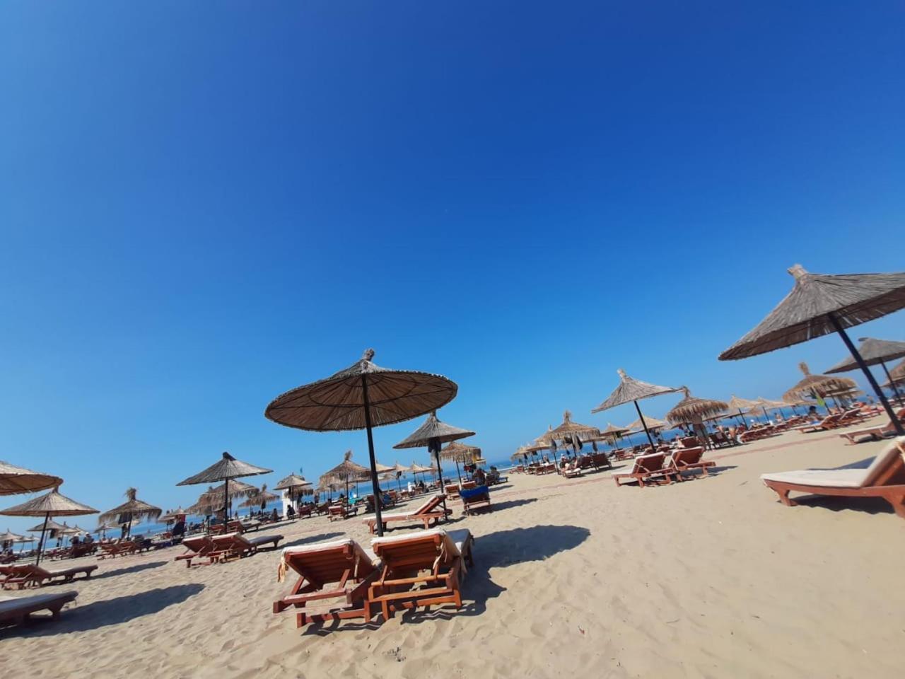 Sea View Studio Дуррес Екстер'єр фото